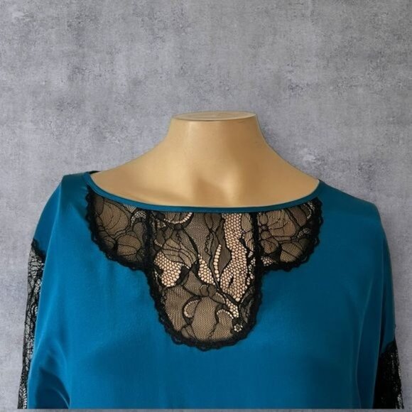 Simply Chloe Dao Silk & Lace Blouse – Size M - Picture 5 of 7
